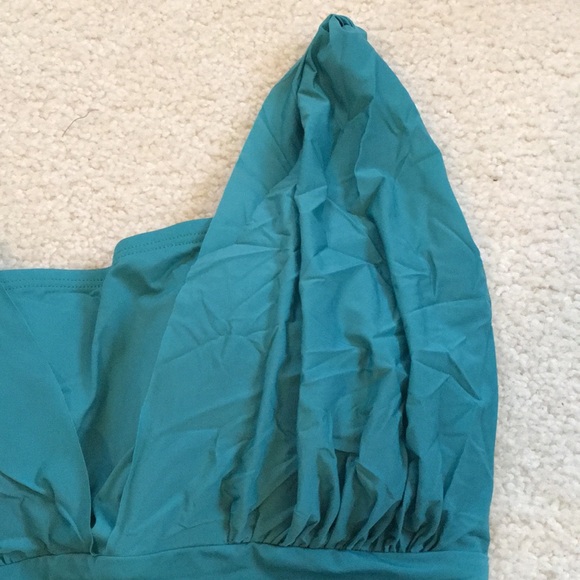 ✨3xHP✨ NWT Spanx swimsuit - Picture 3 of 9